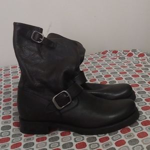 Brand-new Frye leather black boots